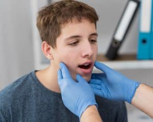Maxillofacial Jaw Surgeons vs Oral Surgeons vs Dentists