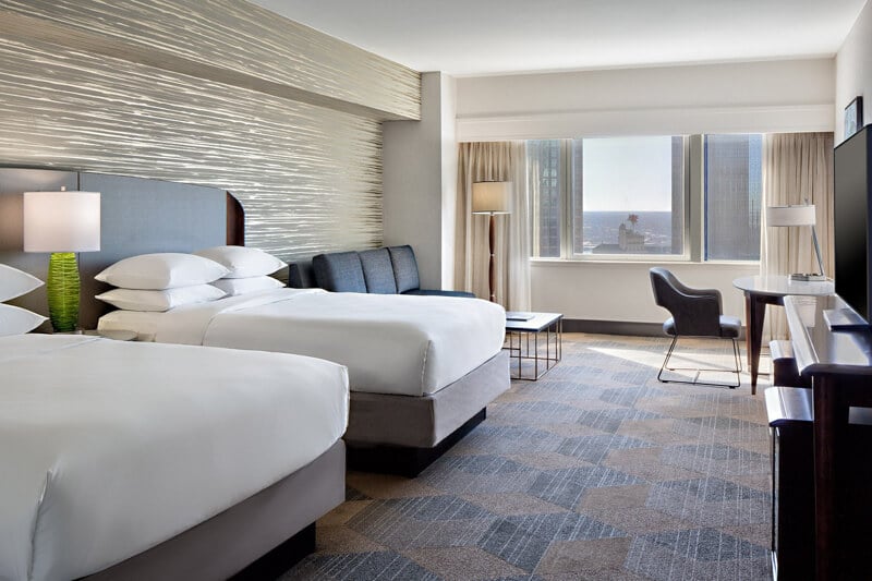 Sheraton Dallas Hotel Queen Junior Suite | Larry M. Wolford, Dmd - Hotel Info